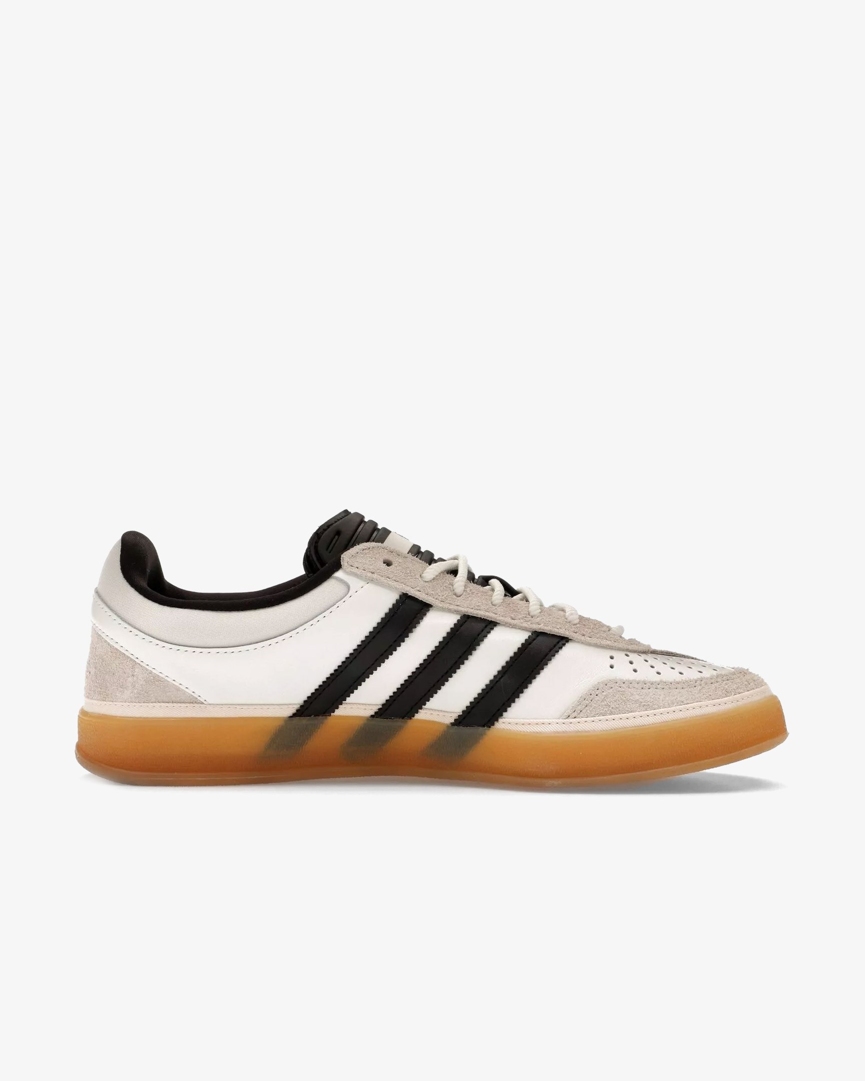 GAZELLE INDOOR BAD BUNNY BENITO